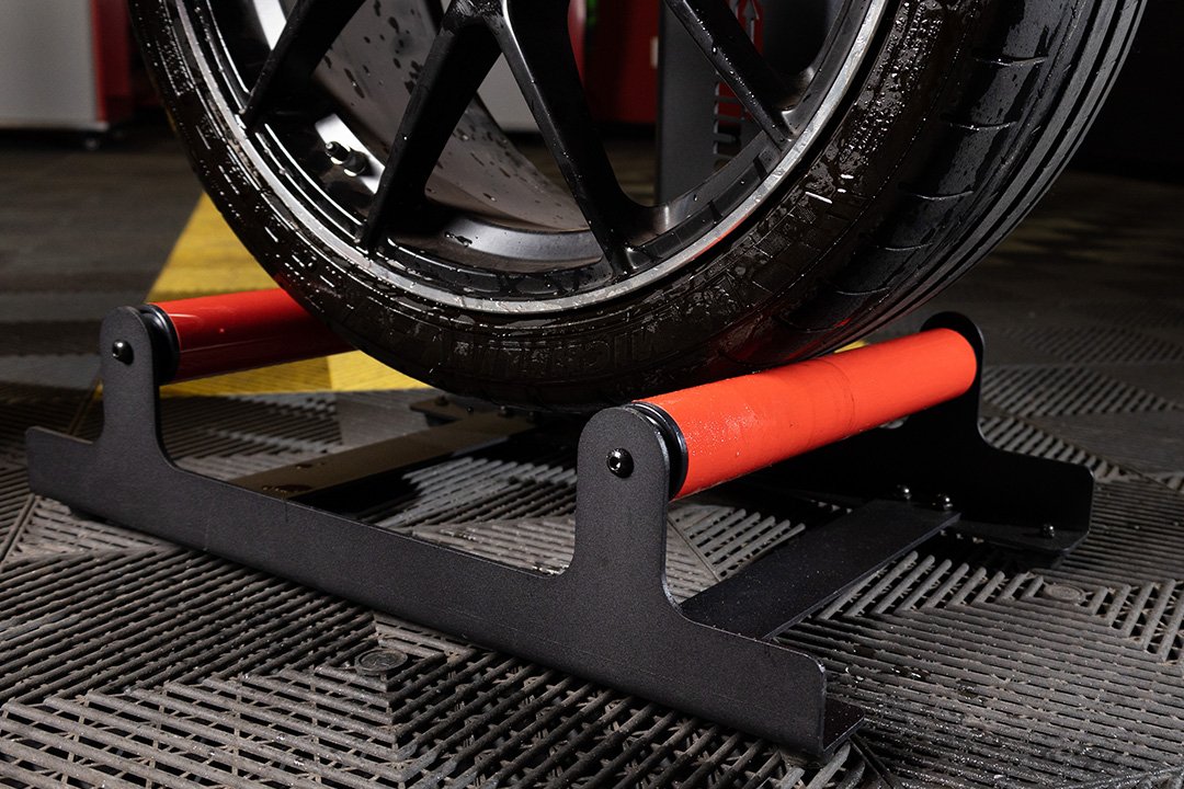 Wheel Stand Tire Roller