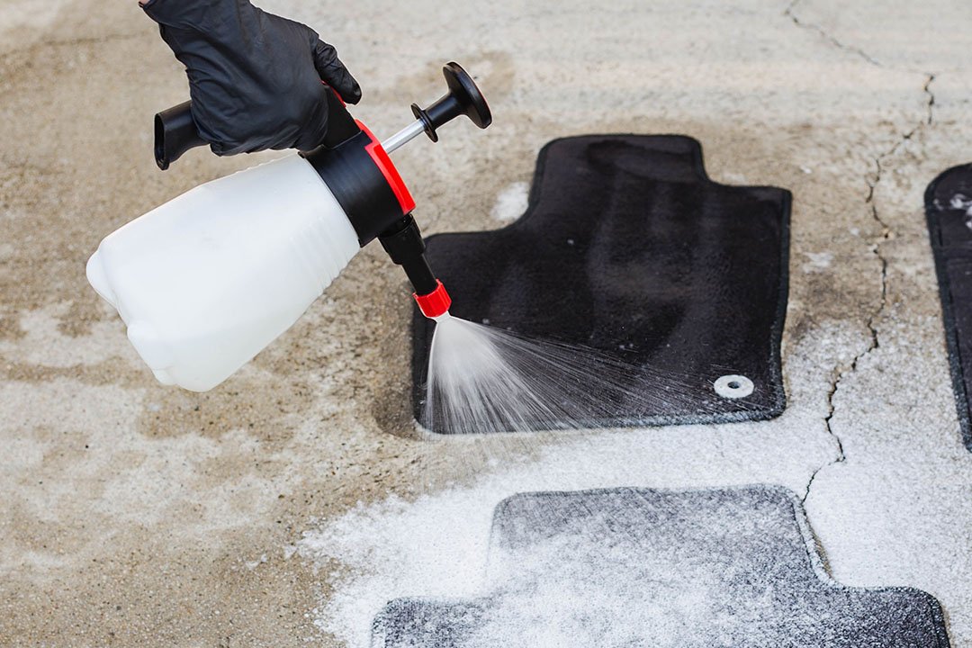 Foam Pump Sprayer on Car Carpet Mats